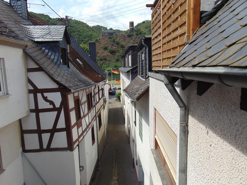 Ferienwohnung Bergblick /Moseltal Burgen  Eksteriør billede