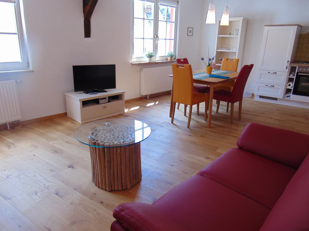 Ferienwohnung Bergblick /Moseltal Burgen  Eksteriør billede